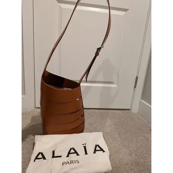 100% BRAND NEW - ALAIA Babel Brown Medium HandBag Bag $2980R! - Picture 3 of 14